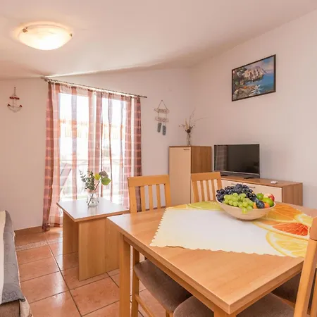 2 Bedroom In Sveti Filip i Jakov