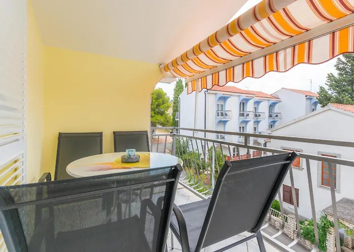 Cozy In Sveti Filip i Jakov